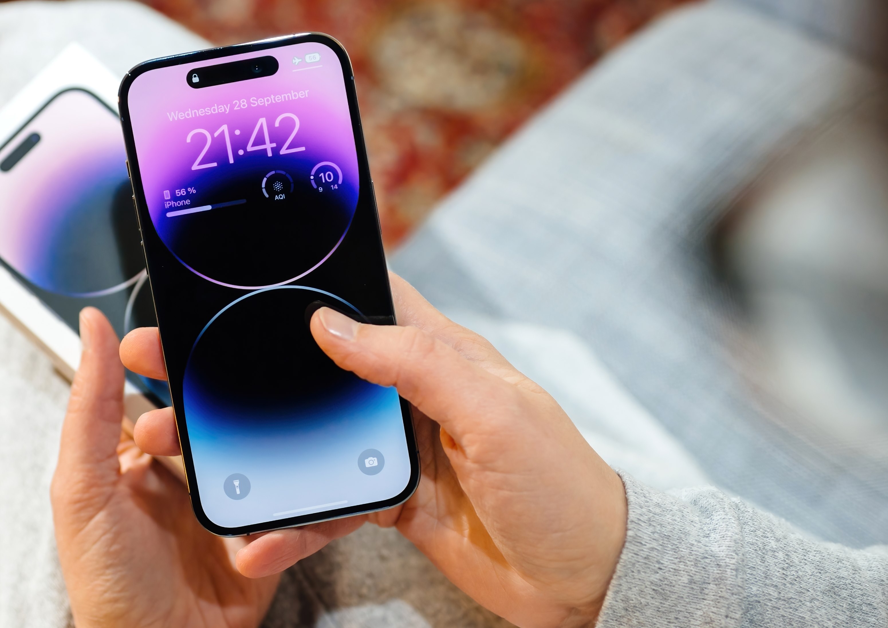 Skandal w logistyce Apple! 600 ton iPhone’ów przemyconych samolotami, jak ominęli cła?