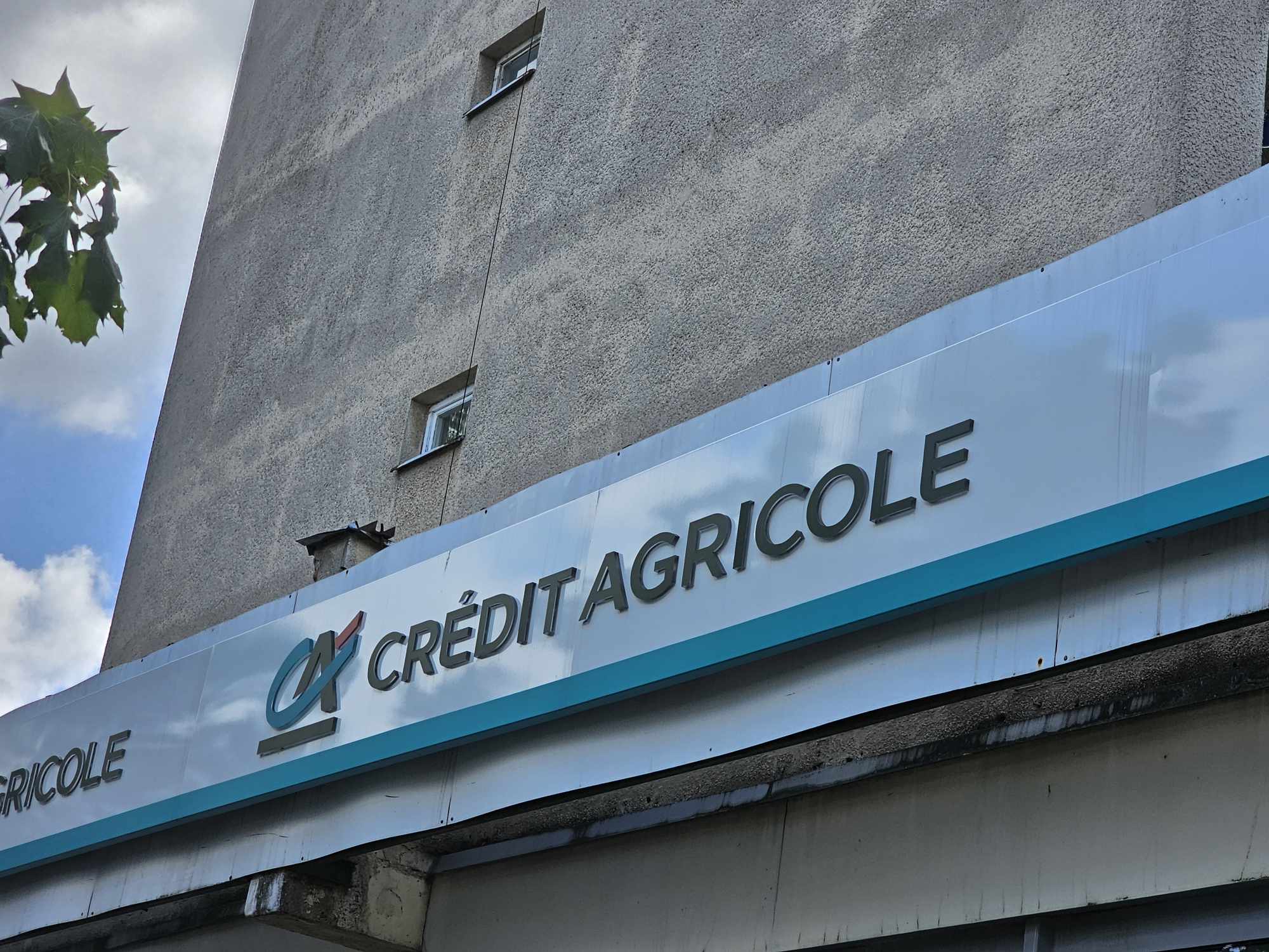 Credit Agricole wydaje pilny komunikat. Dotyczy wszystkich klientów