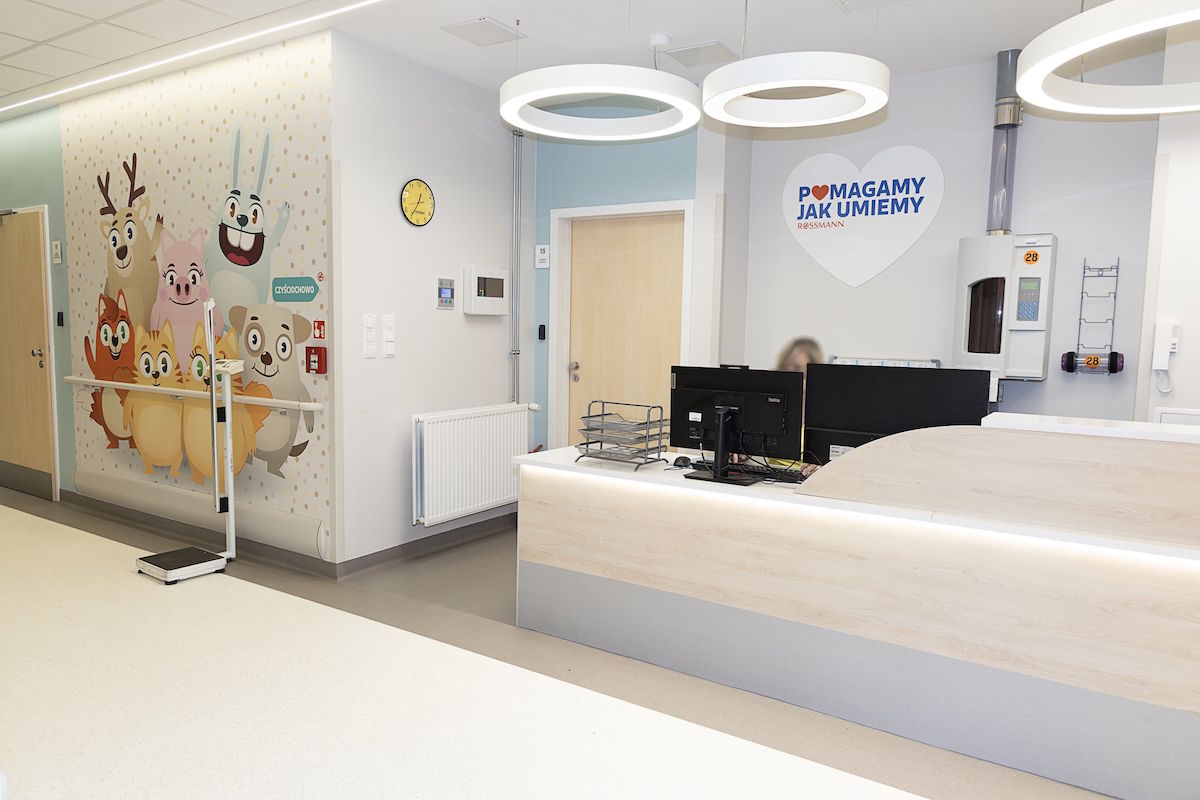 Klinika Neurologii ICZMP już przyjmuje pacjentów w nowoczesnych wnętrzach. 20 mln wyłożyła znana firma. Teraz dołoży jeszcze kolejnych 5