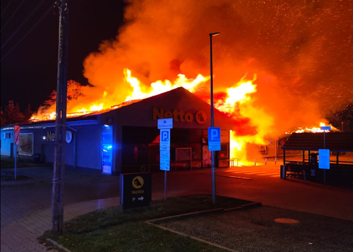 Pożar sklepu Netto w Grodzisku Mazowieckim. Gigantyczne straty